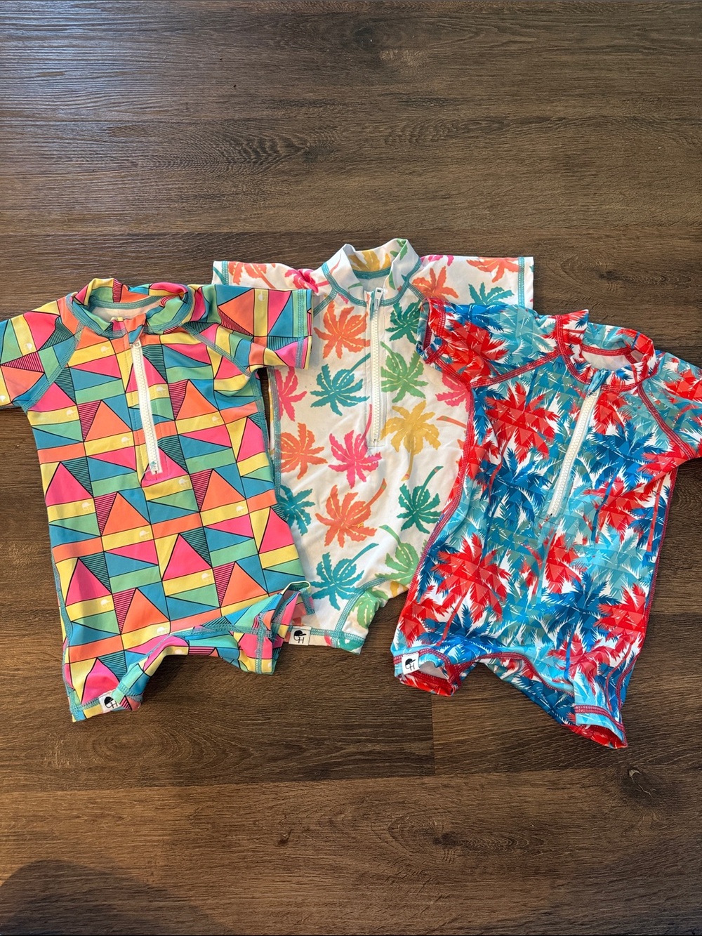 George hats Multicolor Tropical Print Baby swim Sunsuits - 3 total